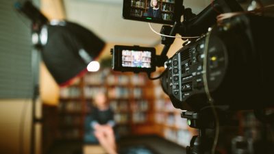 オンラインスピーチをしないと会社が解体!?